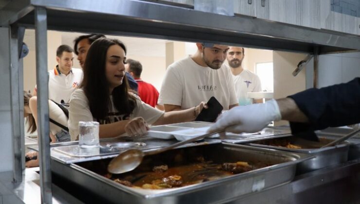 İzmit’te ‘Anne Eli’ bir dönemi daha kapattı