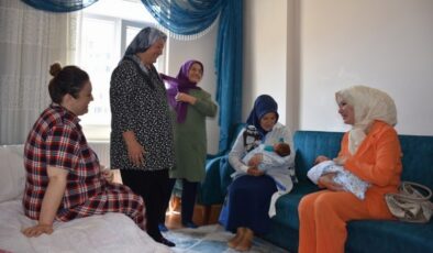 Kayseri Kocasinan Belediyesi yeni annelere konuk oluyor