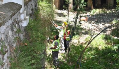 Manisa’da Çaybaşı Deresi temizleniyor