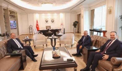 Mehmet Özhaseki Memduh Büyükkılıç’ı ağırladı