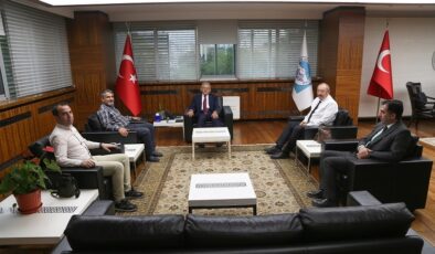 Memduh Büyükkılıç’a akademisyenlerden ziyaret