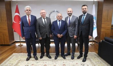 Memduh Büyükkılıç’a kültürel ziyaret