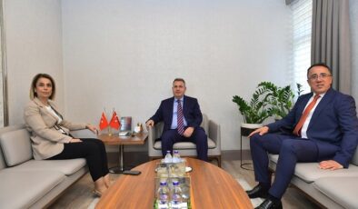 Nevşehir dinamiklerinden Adana Valisi’ne ziyaret