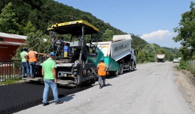 Sakarya Sapanca’da asfaltlamalar sürüyor