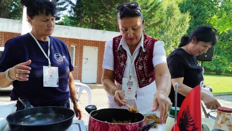 Uluslararası dansçılar Bursa’da bu kez mutfakta ter döktü