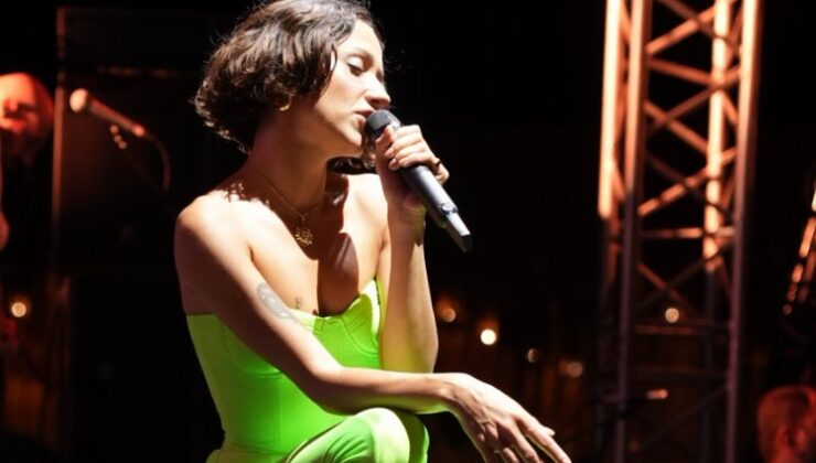 Zeynep Bastık’tan yaz konserleri
